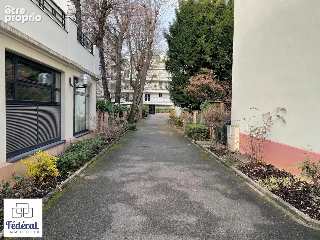 Bien d'Exception Studio 36m2 + Terrasse, Prestige et douceur de vivre en plein cœur de Strasbourg. - photo 2