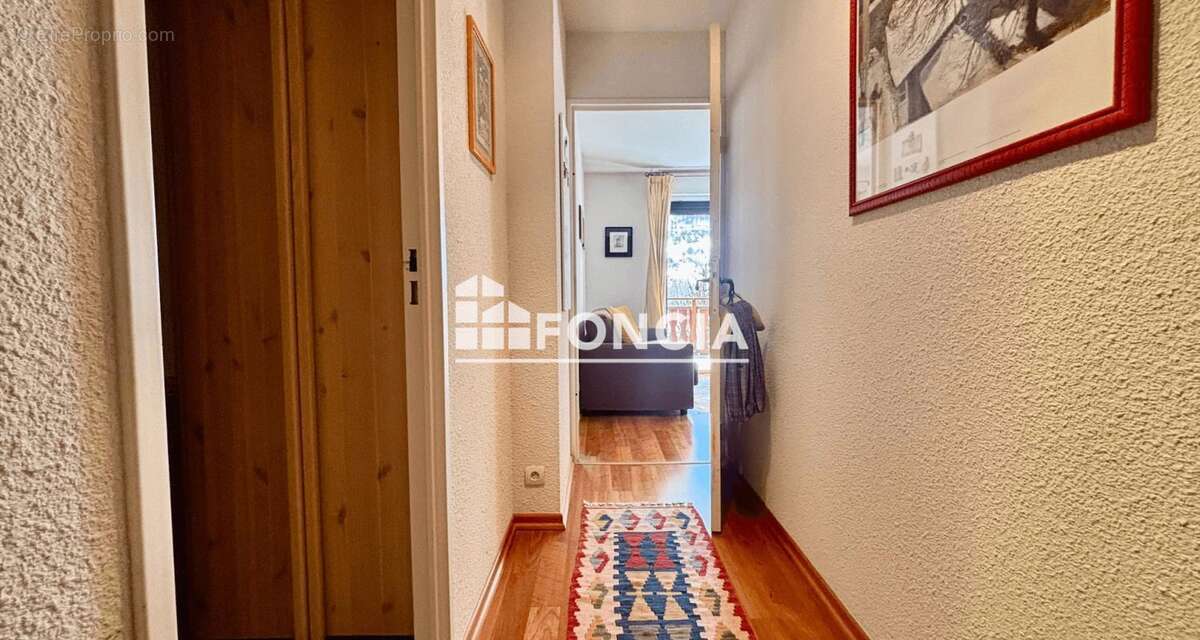 Appartement à LA SALLE-LES-ALPES