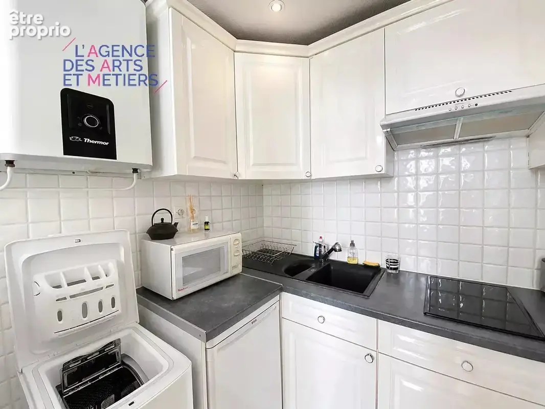 Paris 3e – arts-et-metiers / haut marais – 28 m2 – ascenseur – calme sur cour - photo 6