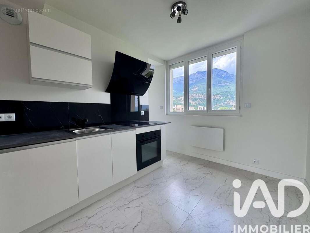 Photo 2 - Appartement à LE PONT-DE-CLAIX