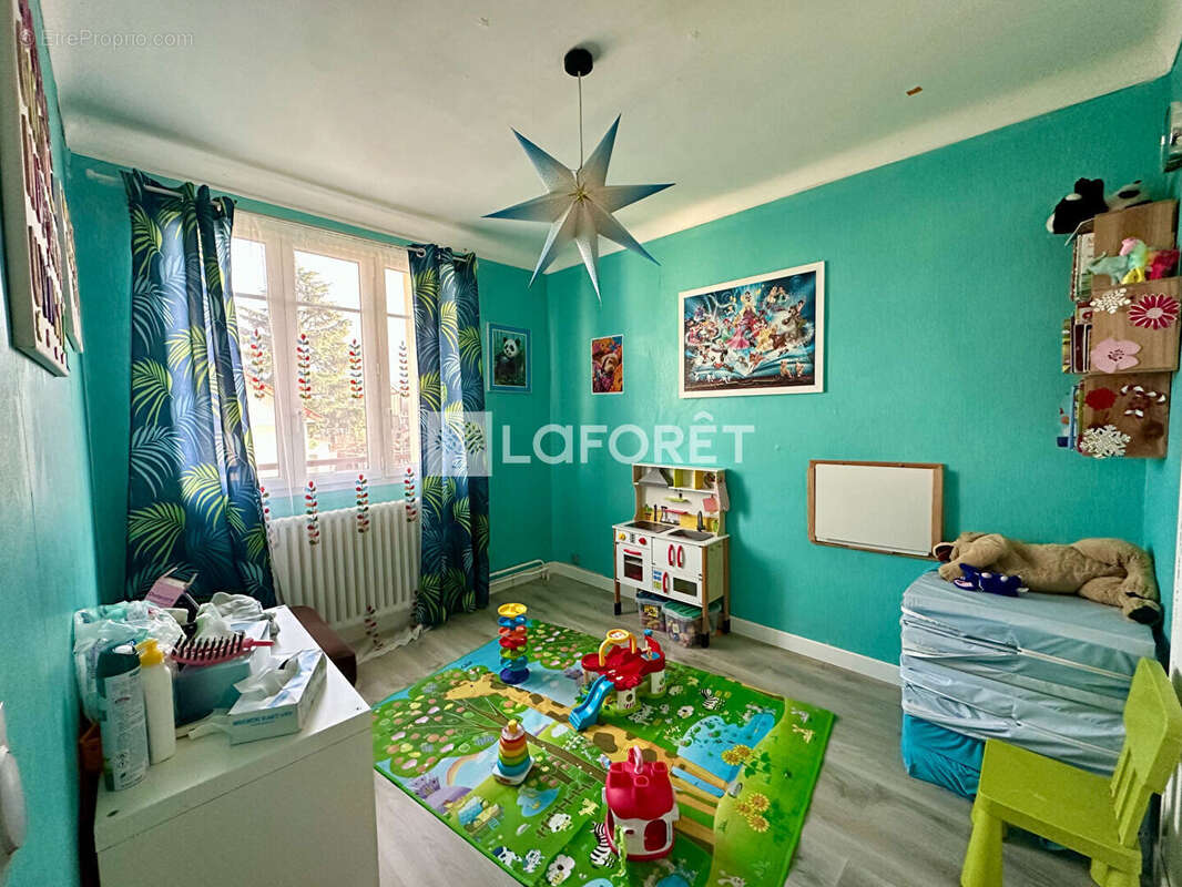 Maison à VIRY-CHATILLON