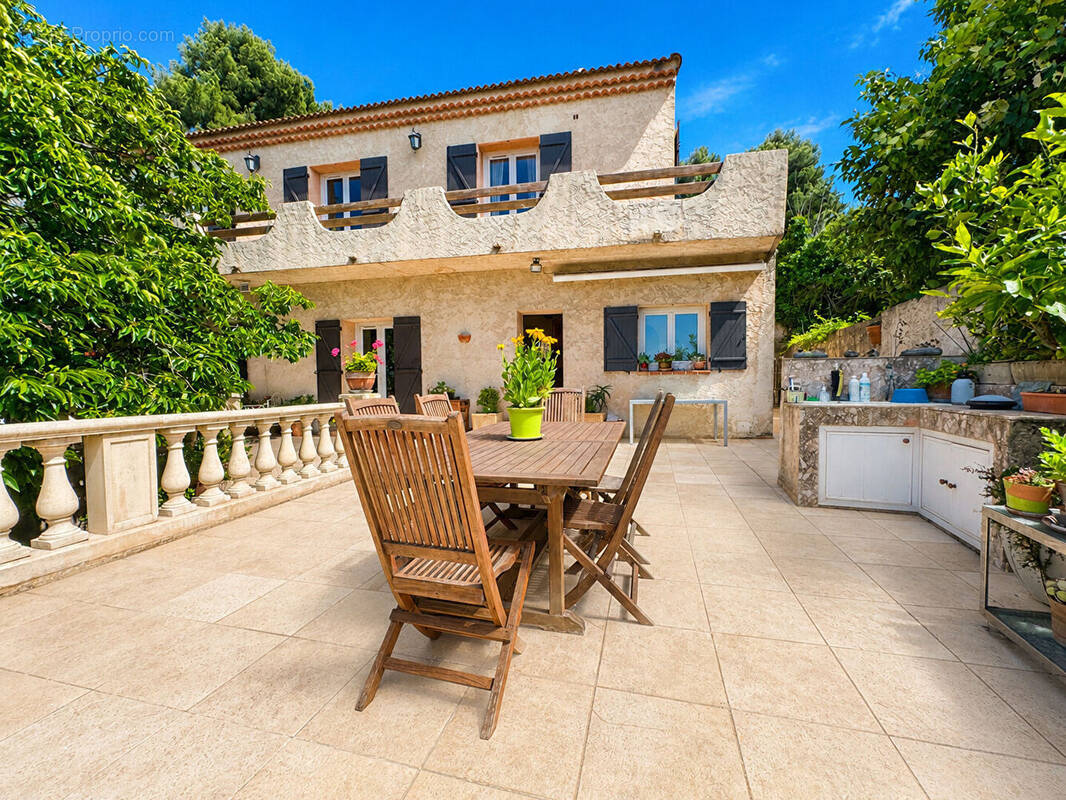 Maison à MARSEILLE-10E