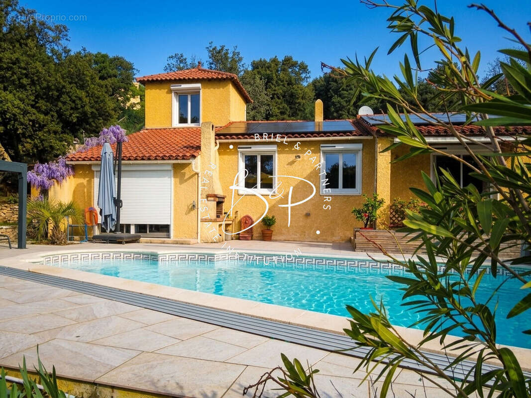 Maison à LORGUES