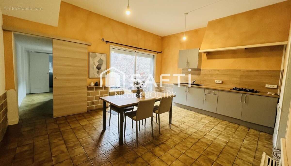 Photo 2 - Maison à BOHAIN-EN-VERMANDOIS
