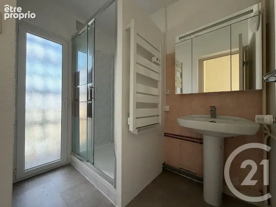 Appartement 3 pièces 71 m² à vendre à Chateaudun (28200) - photo 4
