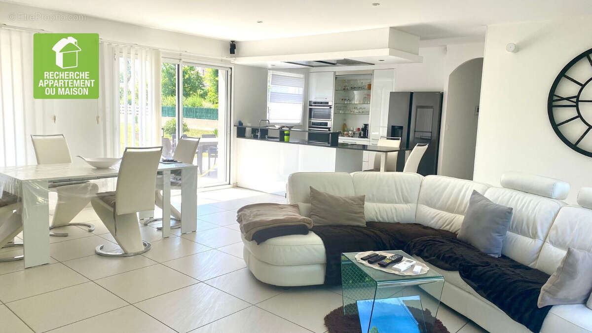 Maison à MONTALIEU-VERCIEU