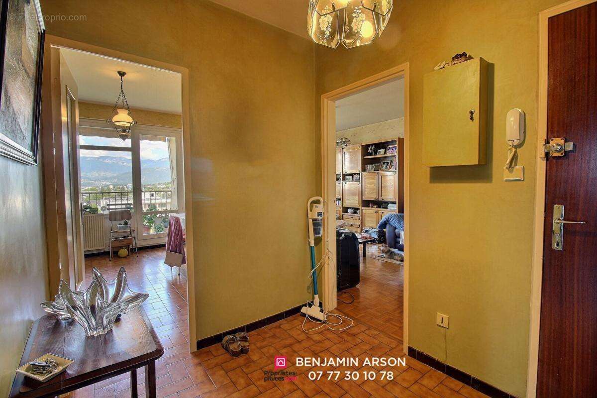 Appartement à COGNIN