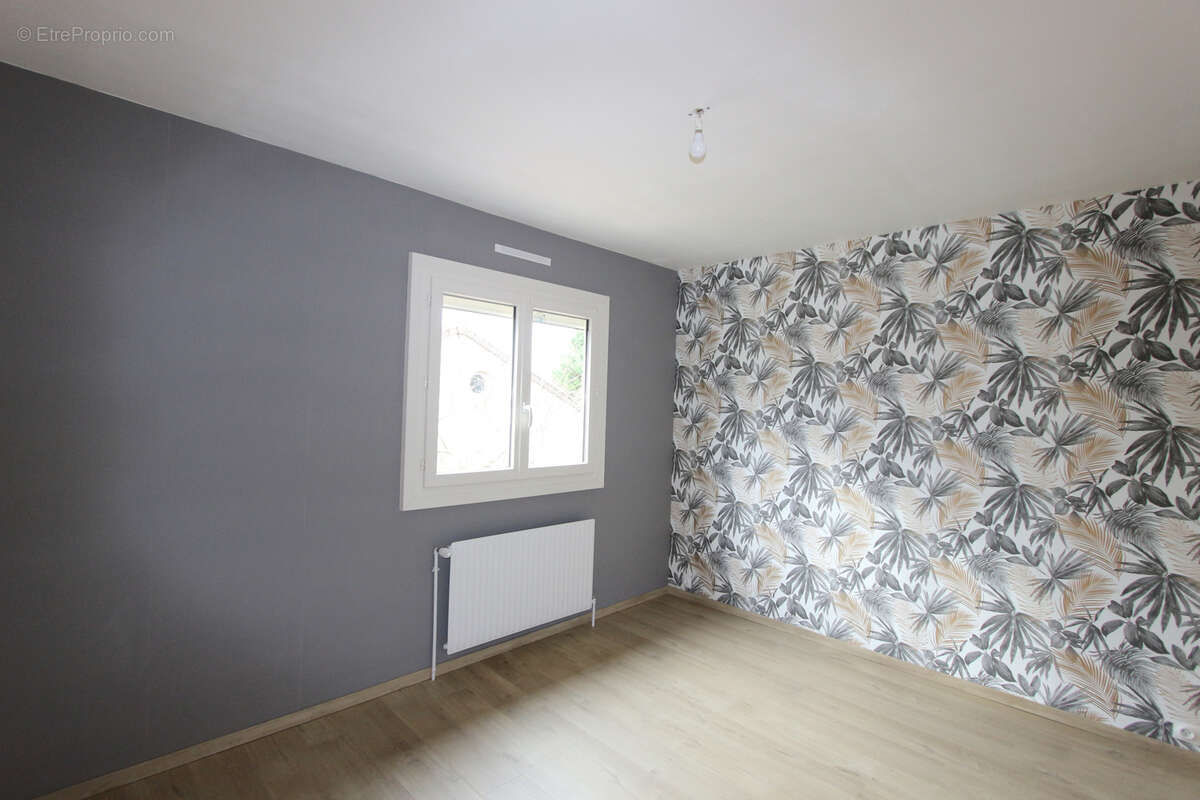 Maison à VARENNES-VAUZELLES