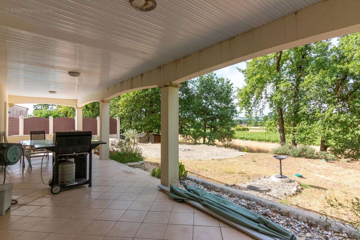 Maison moderne avec piscine et belle vue sur le vignoble - photo 17