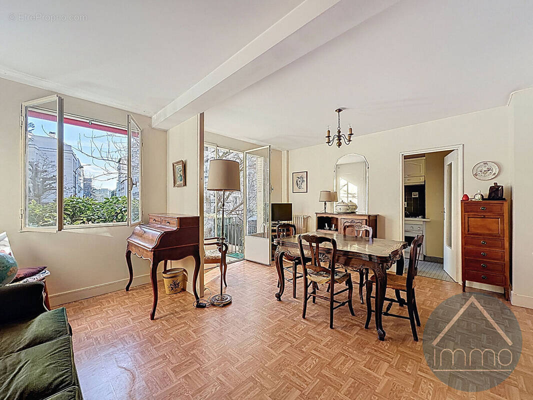 Appartement à ASNIERES-SUR-SEINE