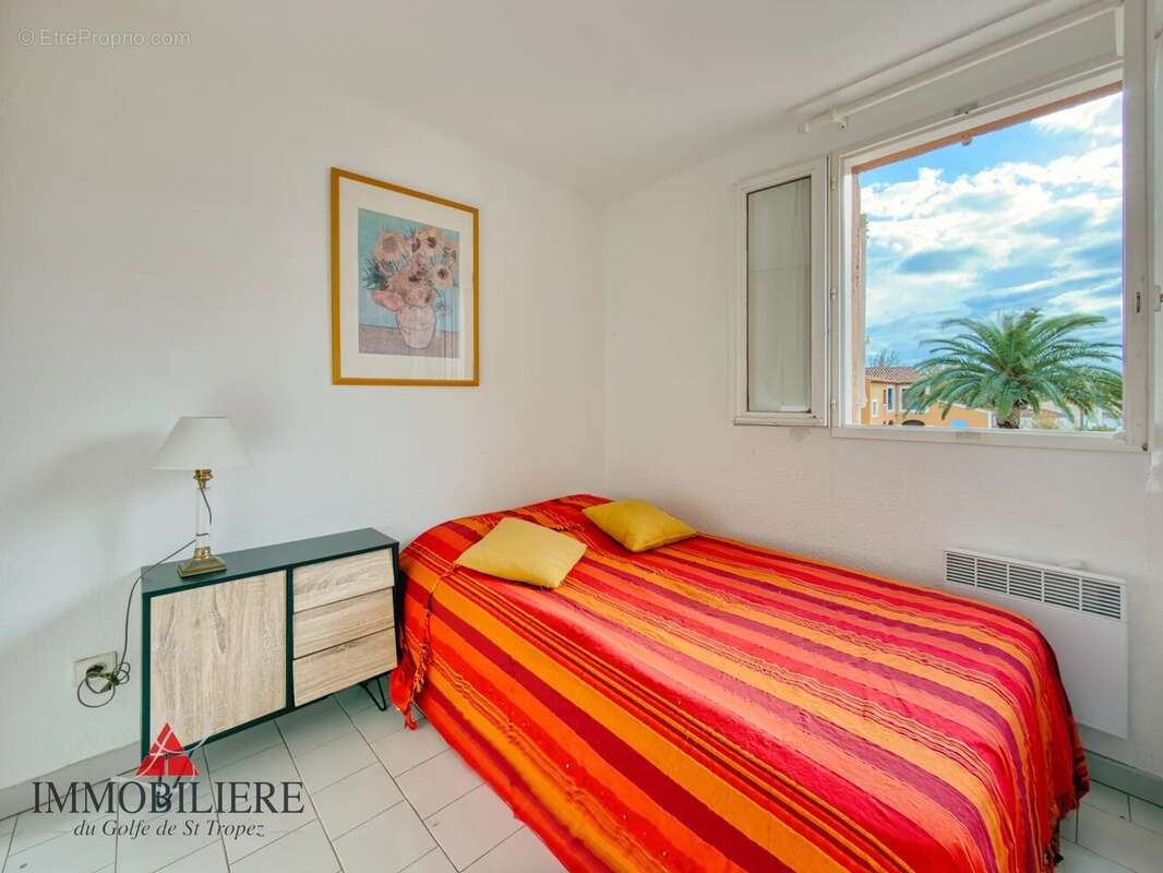 Appartement à COGOLIN