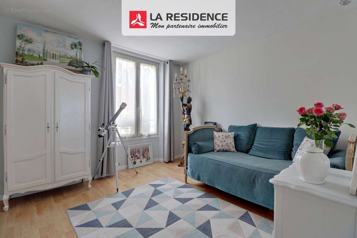 Appartement à JOUY-LE-MOUTIER