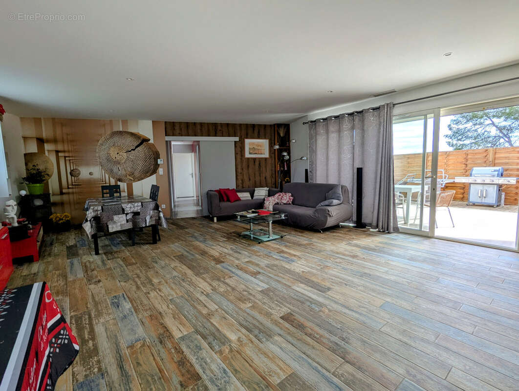 Maison à POUZOLS-MINERVOIS