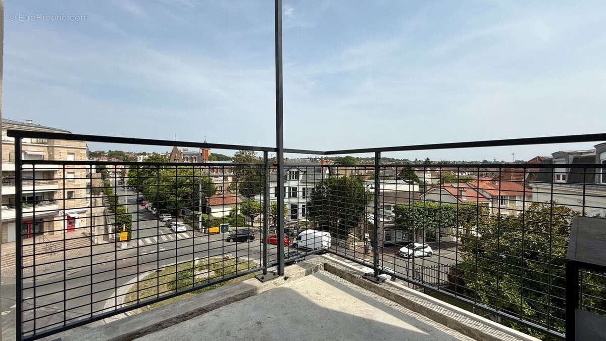 Appartement à CORBEIL-ESSONNES