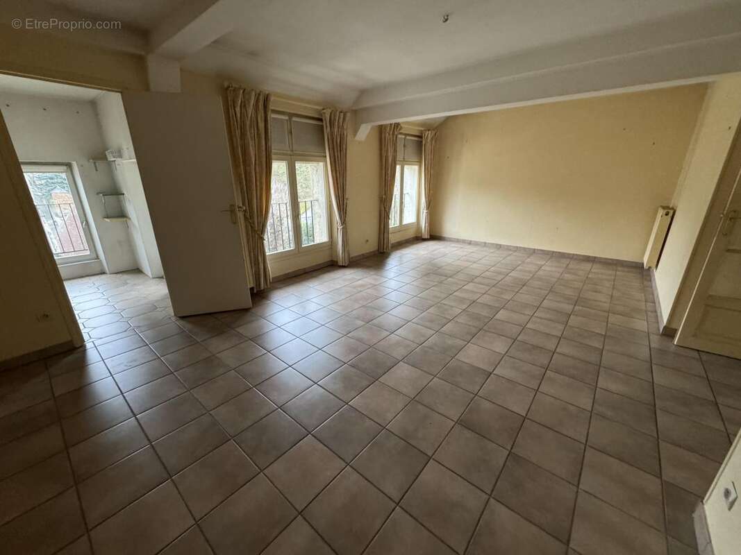 Appartement 193 m² à Lisieux  - photo 4
