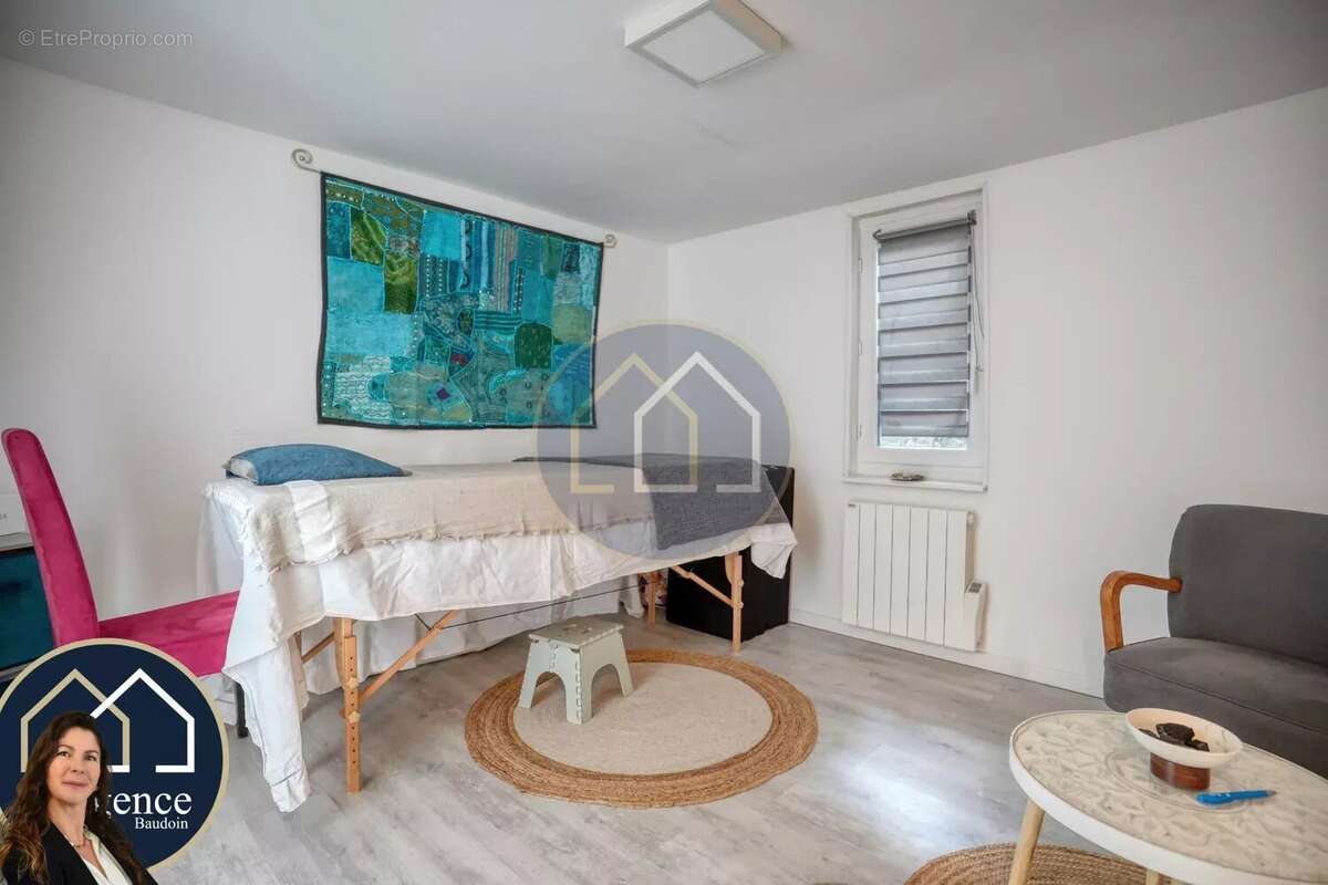 Maison à LA BOISSIERE-ECOLE