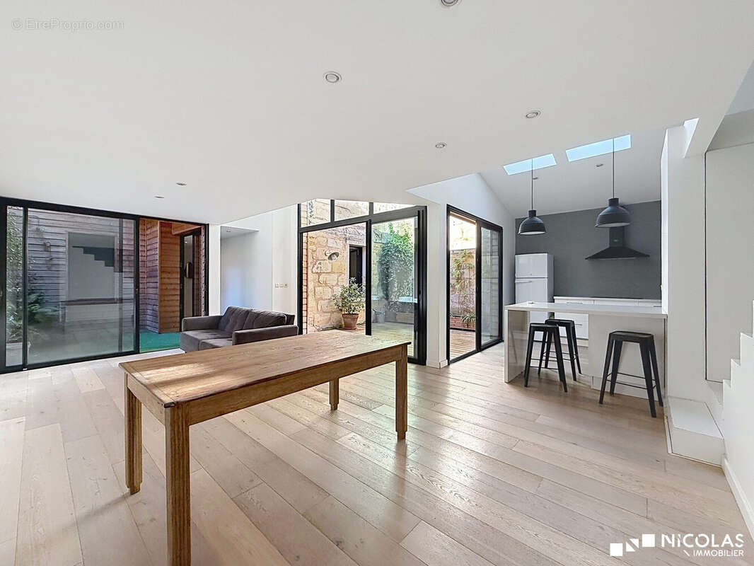Appartement 81 m² à Bordeaux  - photo 5