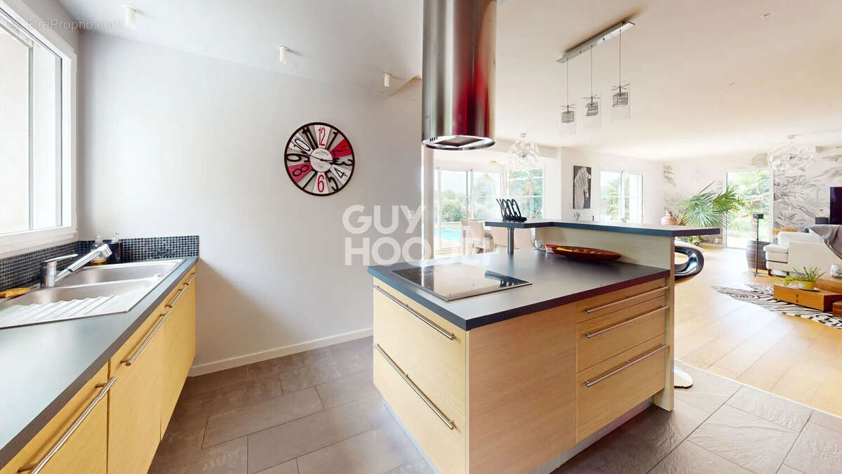 Maison à PLOUER-SUR-RANCE