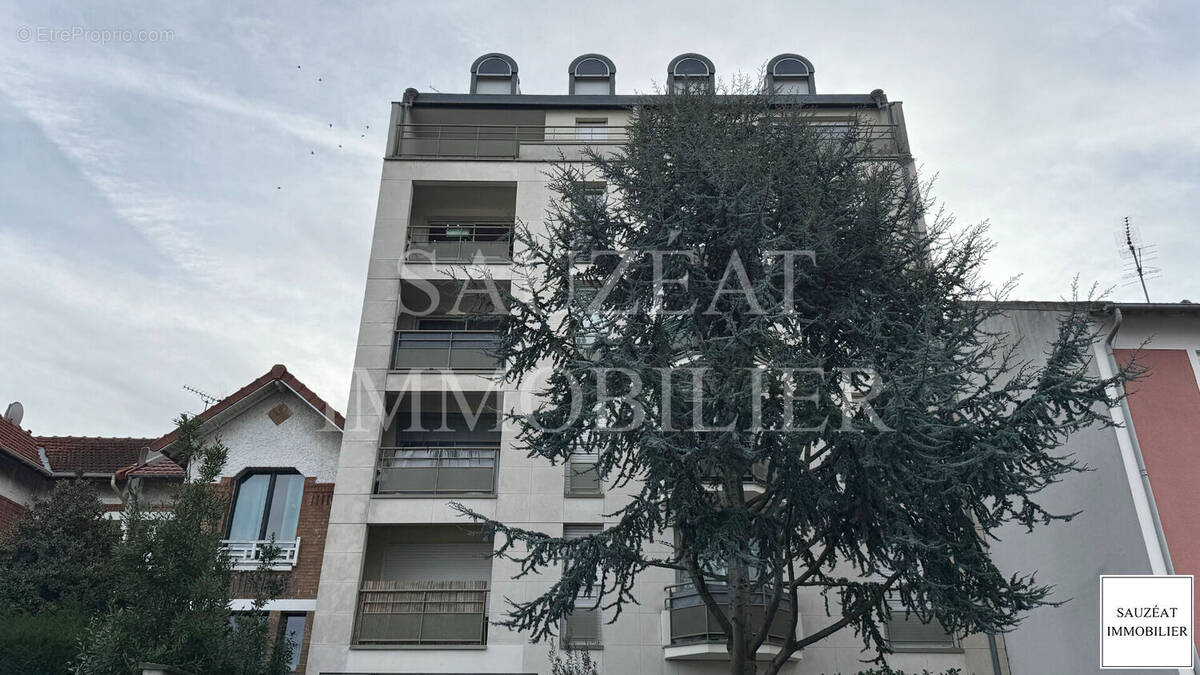 Appartement à BAGNEUX