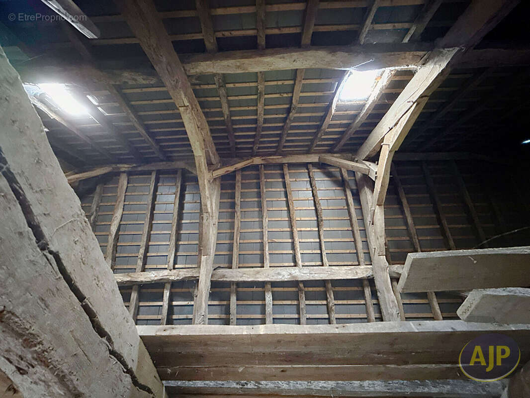 Maison à LES TOUCHES