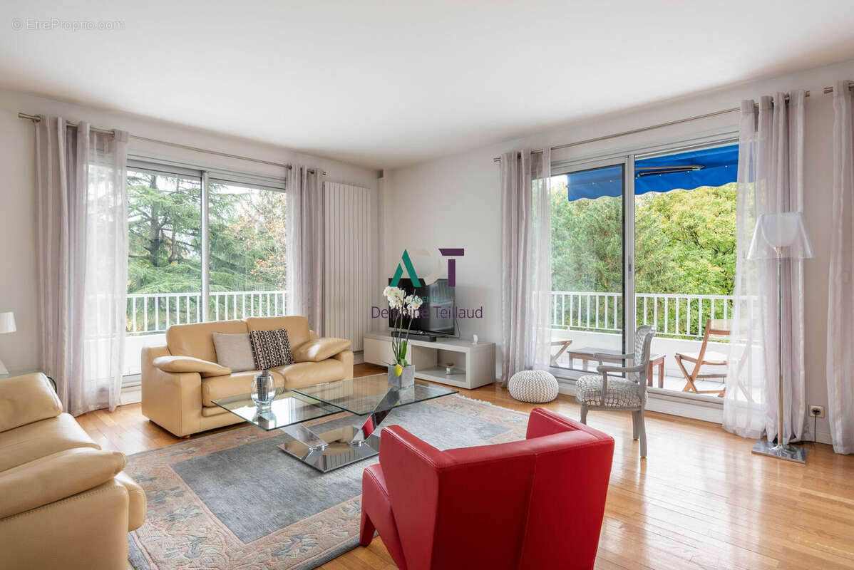 Appartement à MEYLAN