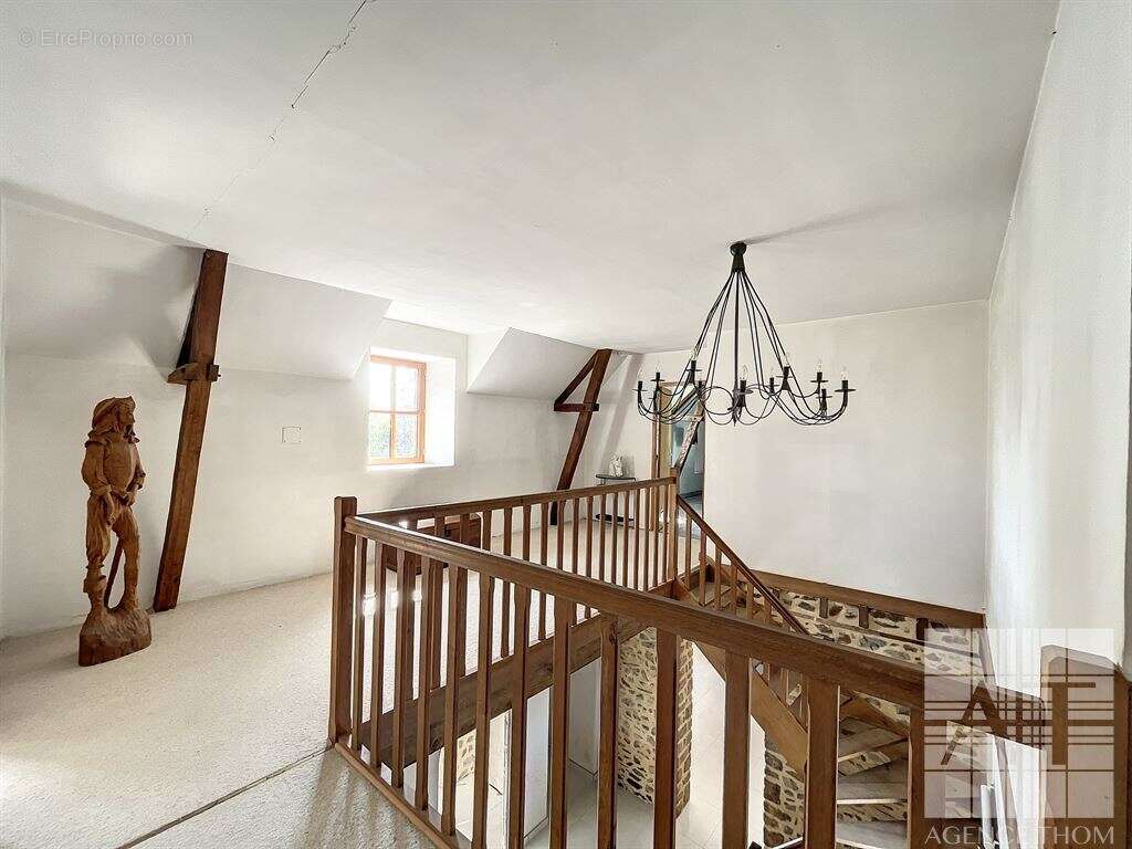 Maison à MONTENAY