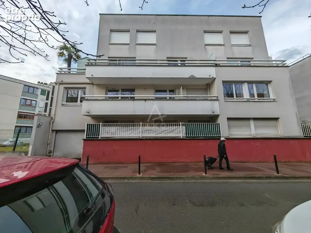 Appartement F5 au 1er étage 4 chambres 2 parkings - photo 14