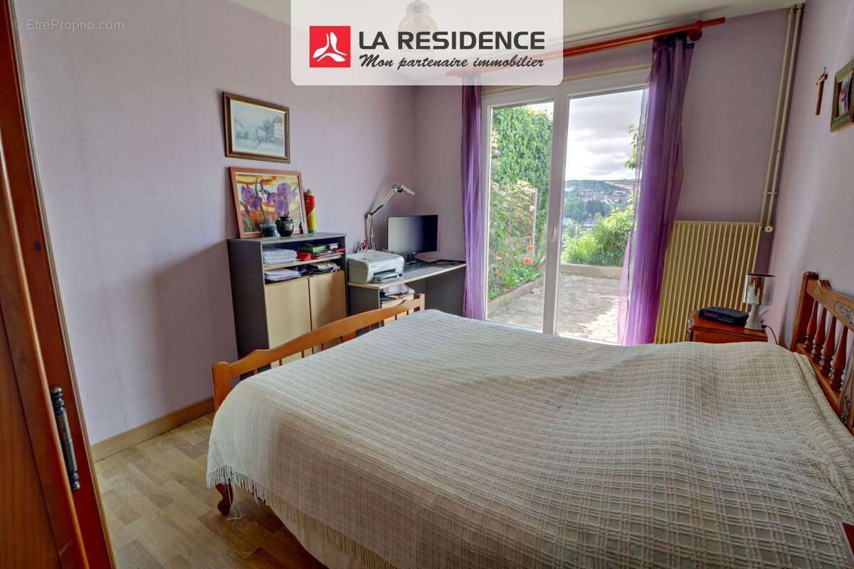 Maison 142 m² à Notre-Dame-De-Bondeville  - photo 4