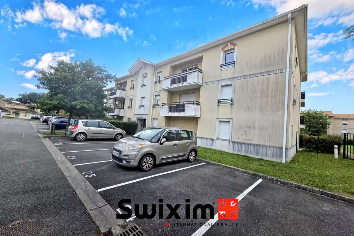 Appartement à PAREMPUYRE