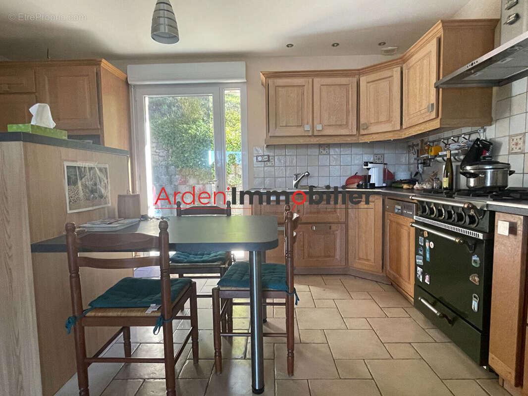 Maison à CHATEAU-PORCIEN