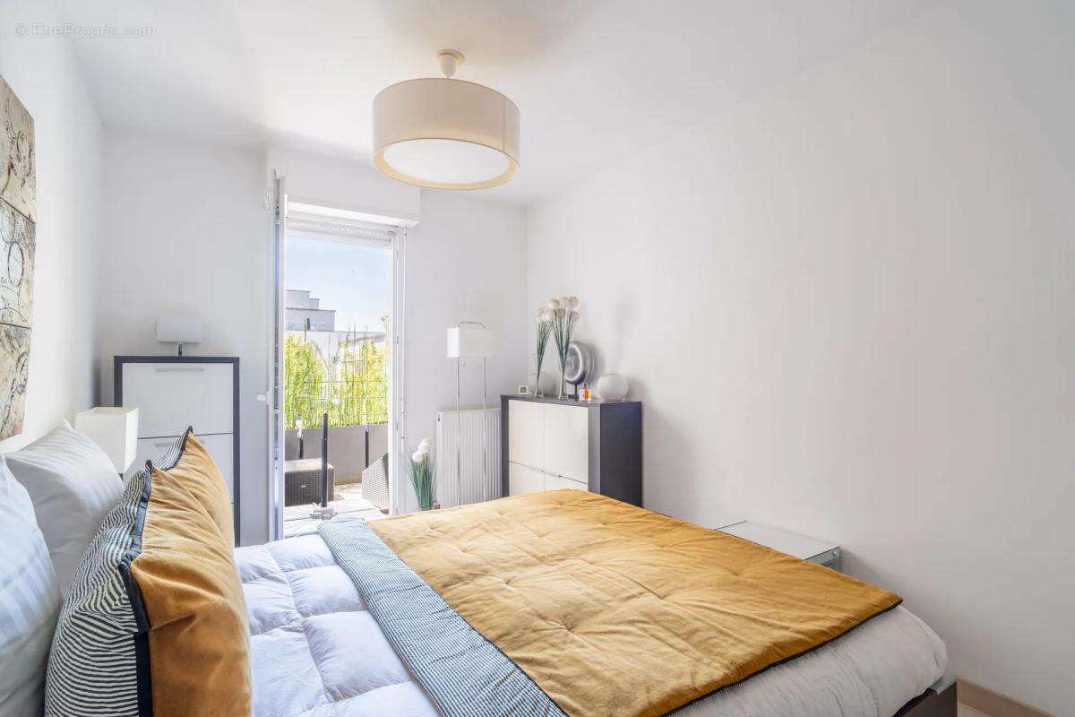 Appartement à STAINS