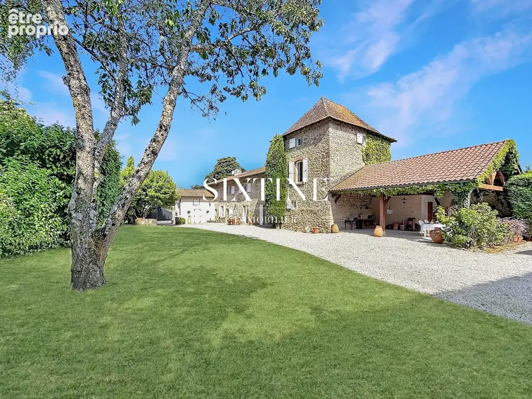 Maison 7 pièces 260 m² à vendre à Bourgoin-Jallieu (38300) - photo 2