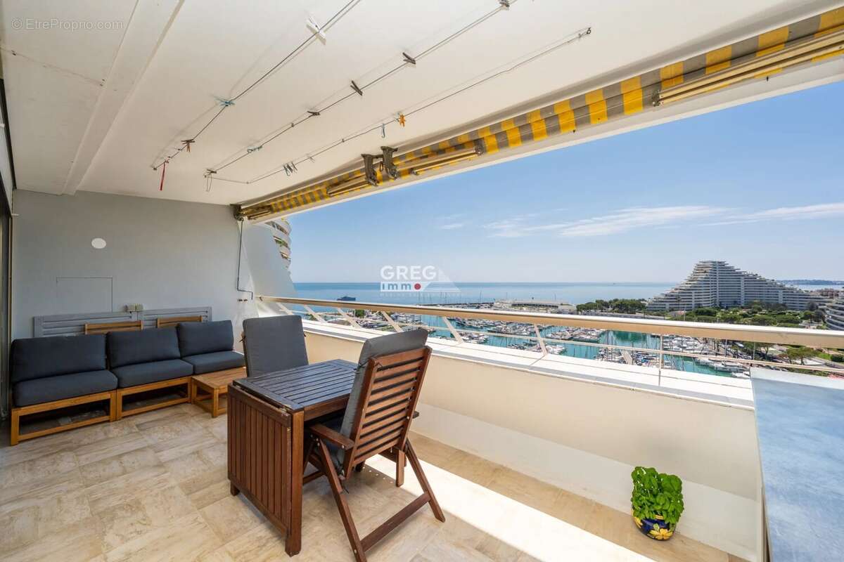 Appartement à VILLENEUVE-LOUBET