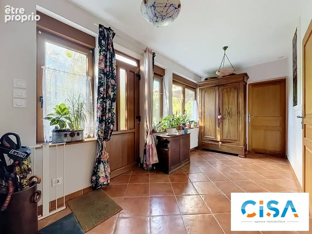 Maison 4 pièces 111 m² à vendre à Pont-Sainte-Maxence (60700) - photo 3