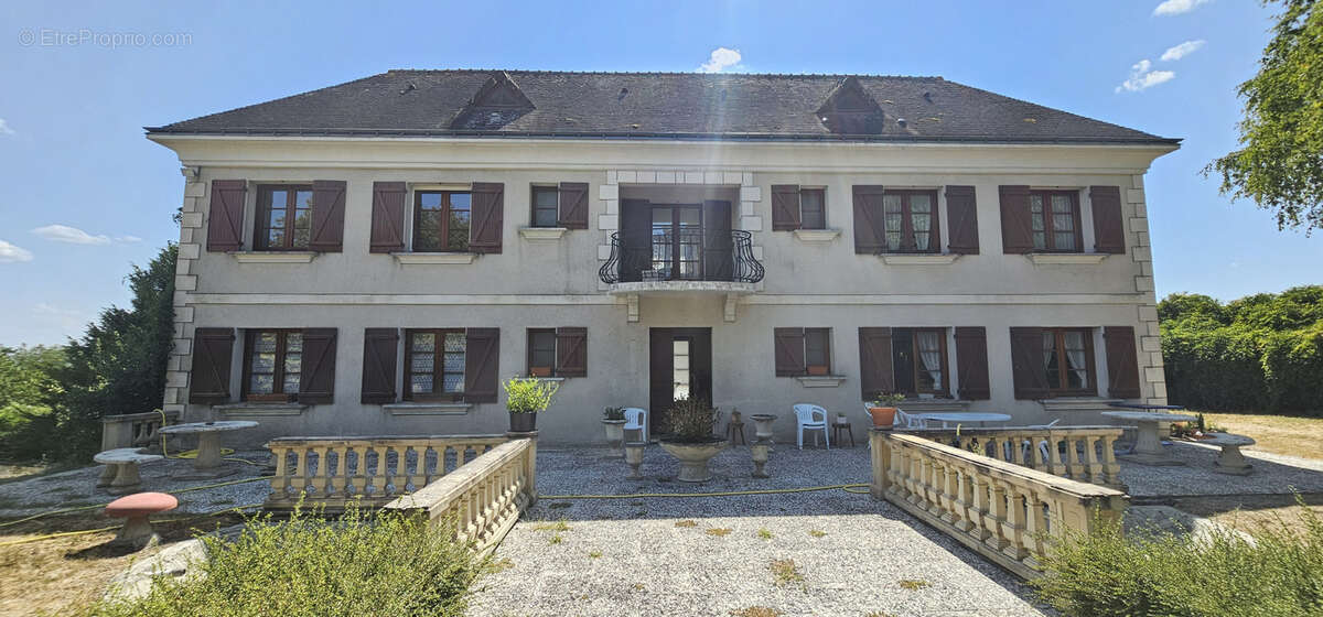 Villa familiale avec parc de 1,7 hectare et piscine à Marcé-sur-Esves - photo 10