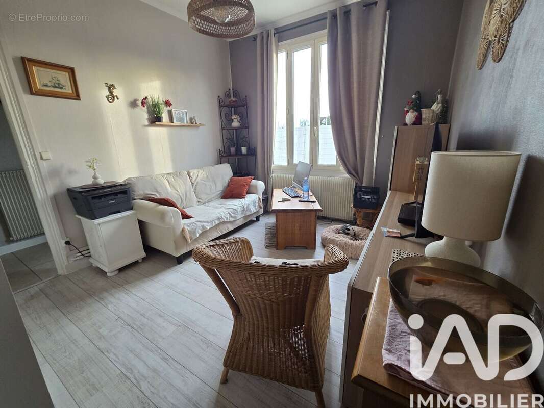 Photo 3