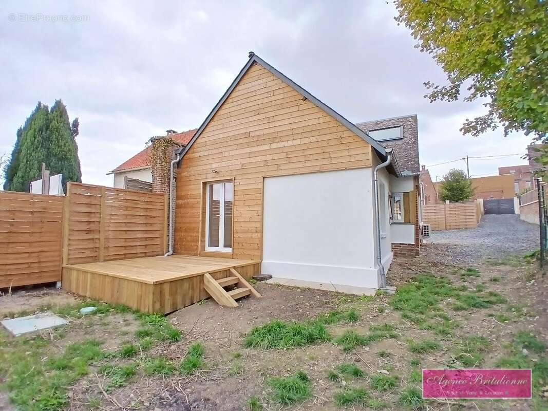 Maison à ESQUENNOY