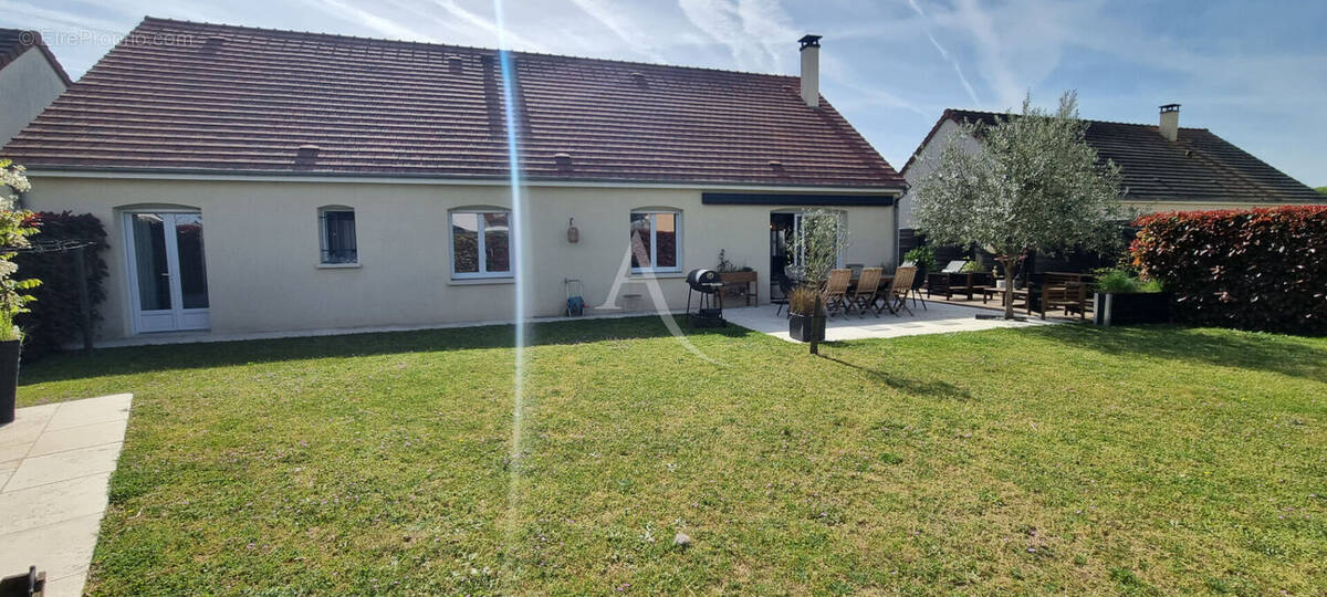 Maison à VINEUIL
