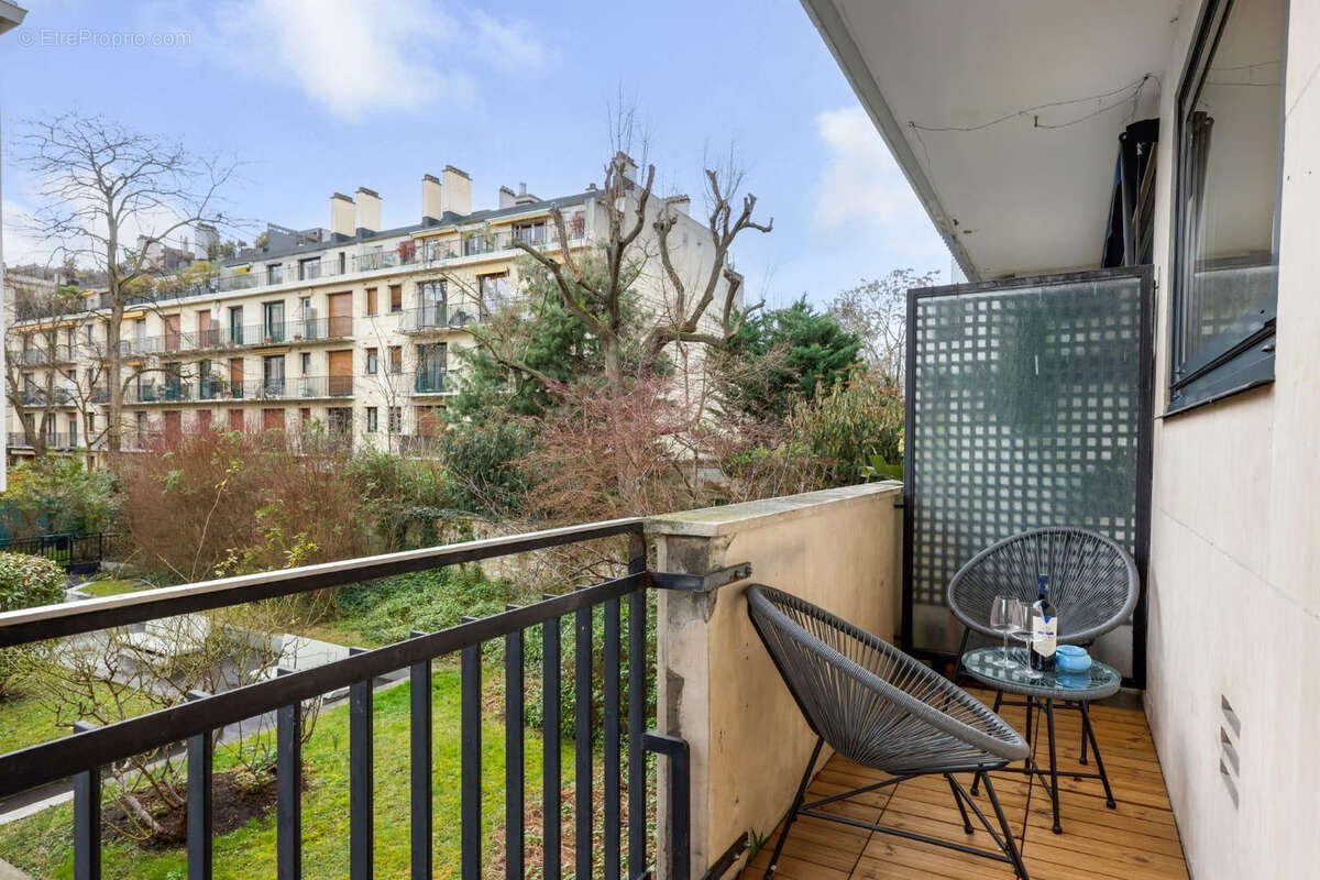 Appartement à NEUILLY-SUR-SEINE