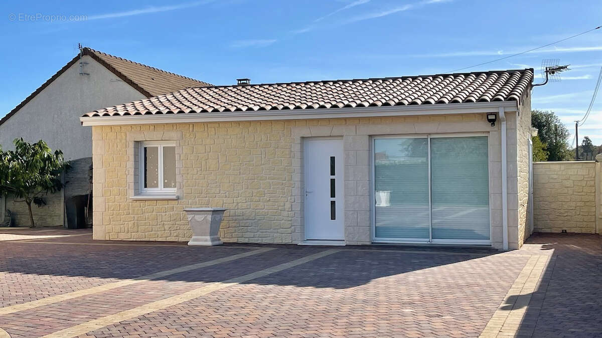 Maison à SAINT-DENIS-DU-BEHELAN