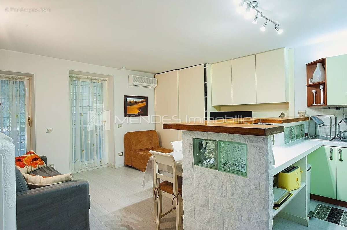 Appartement à MENTON