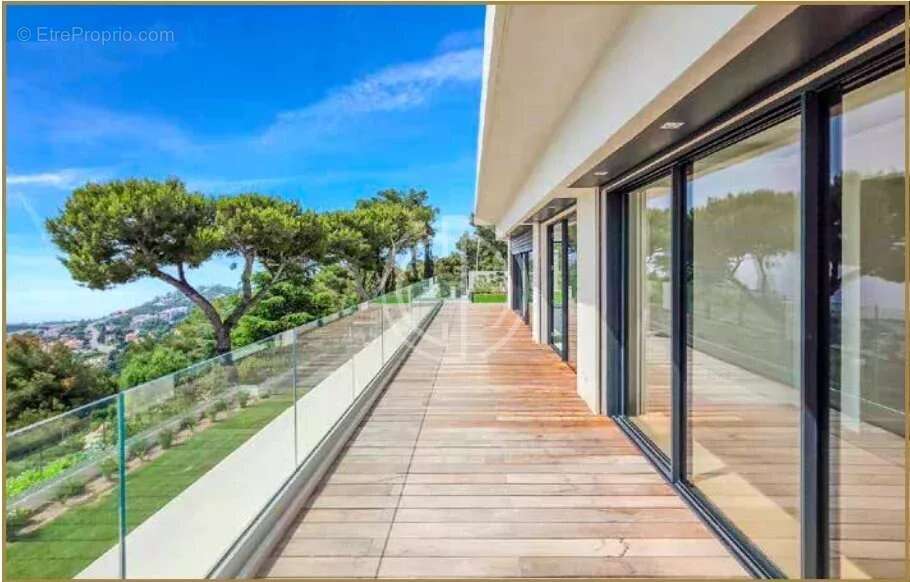 Maison à ROQUEBRUNE-CAP-MARTIN