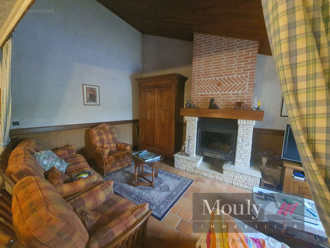 Maison à LABASTIDE-MARNHAC
