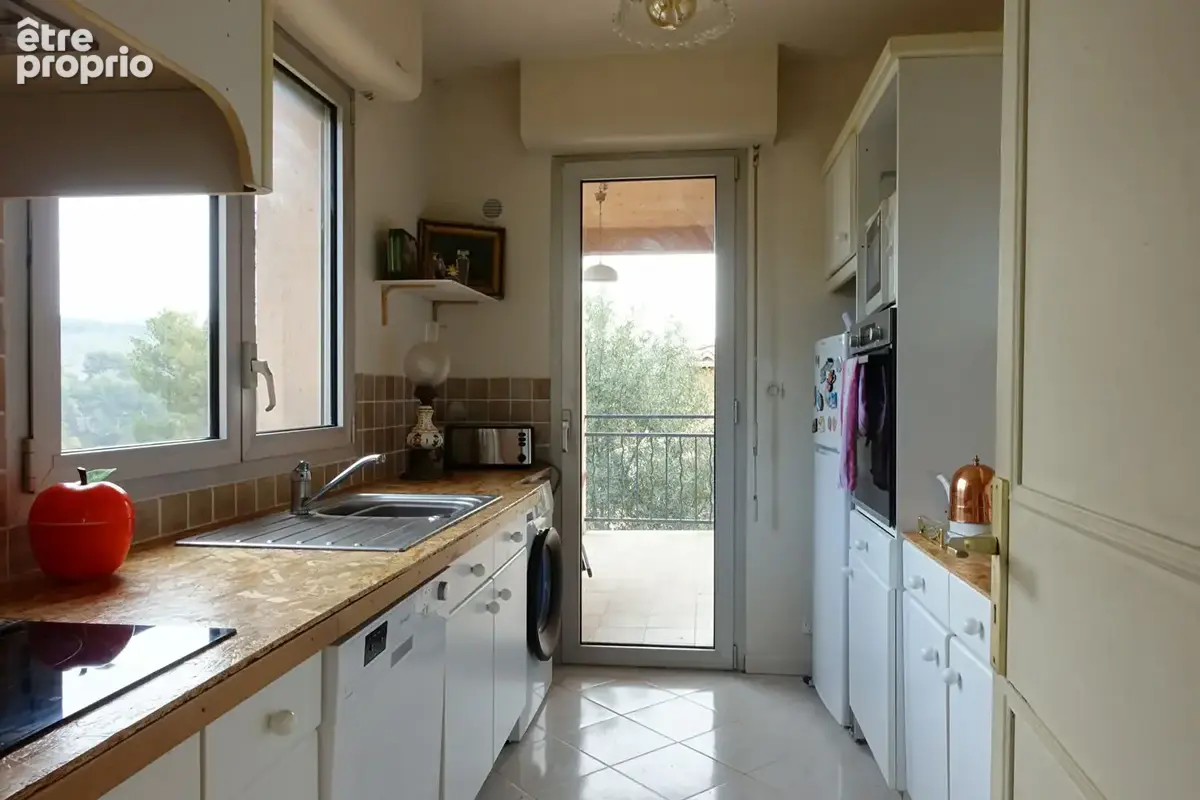 Villa T6 avec 2 appartements sur les hauteurs du Logis-Neuf - photo 15
