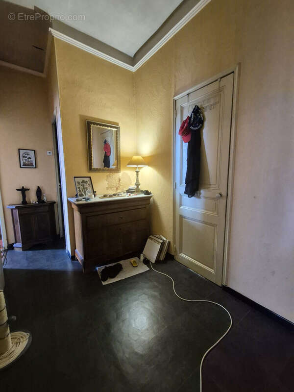 Appartement à MARSEILLE-3E