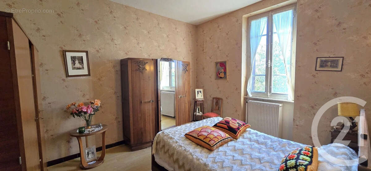 Maison à LE CREUSOT