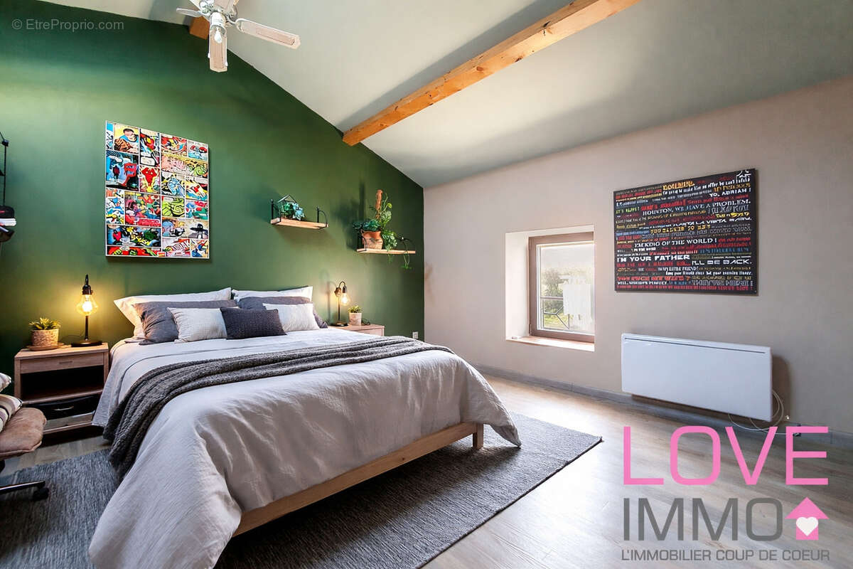 Maison à LA TOUR-DU-PIN