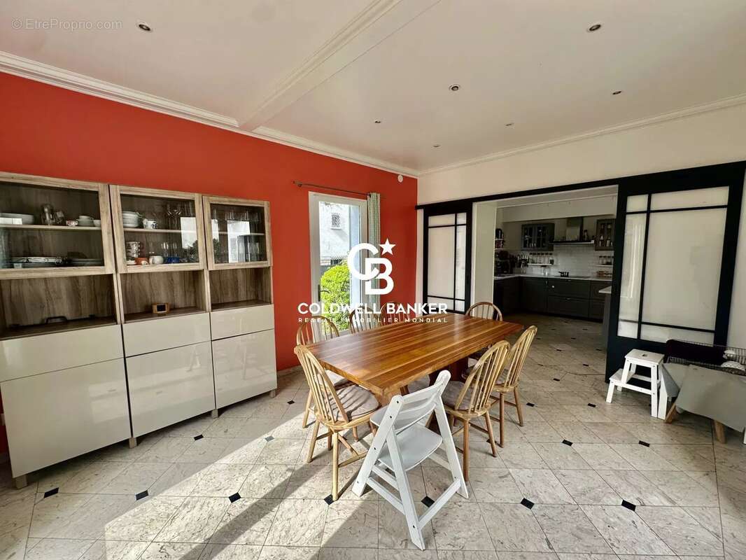 Maison à LE VESINET