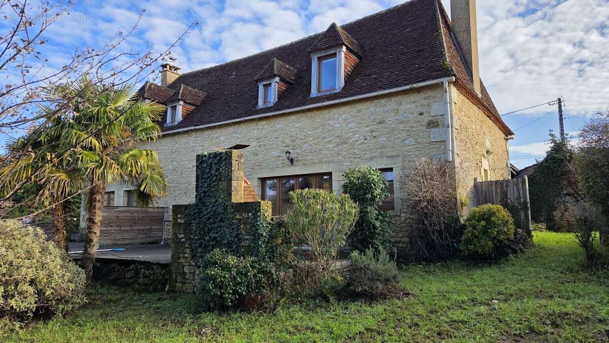 20251216143029 - Maison à LE BUGUE