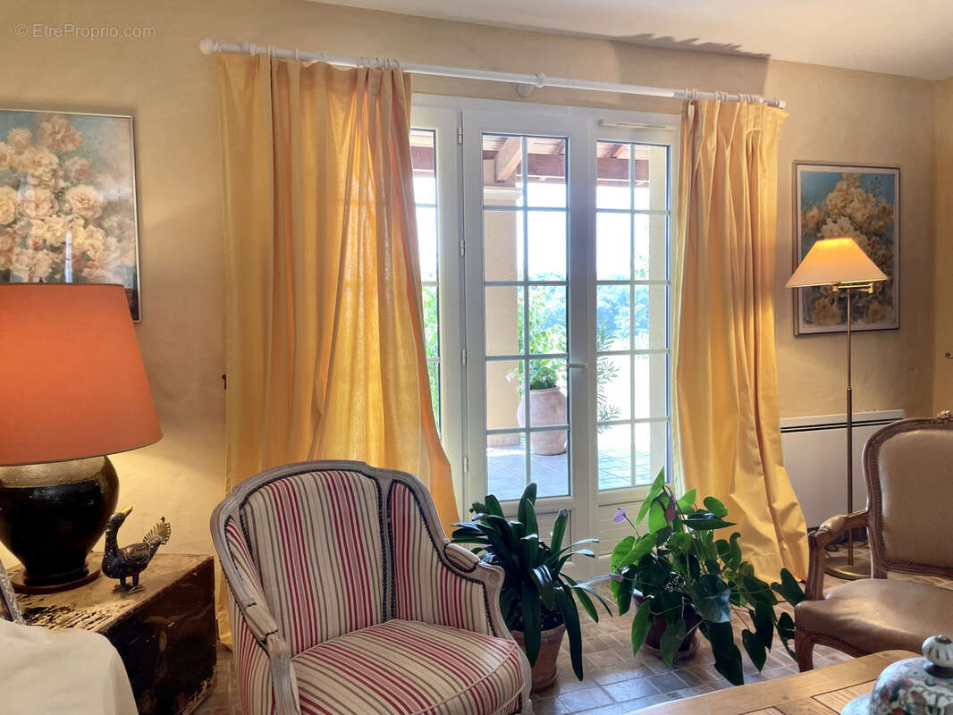Belle maison de plain-pied avec vue exceptionnelle sur les Pyrénées - photo 8